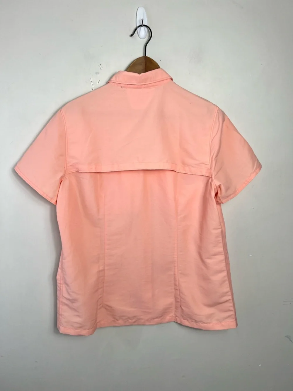 LL Bean Women's Short Sleeve Vented Sun UPF 50 Tropicwear Quick Dry Shirt M - Picture 2 of 7